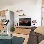 Apartment Seafront 3 Bedroom *