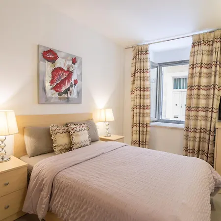Seafront 3 Bedroom Vittoriosa