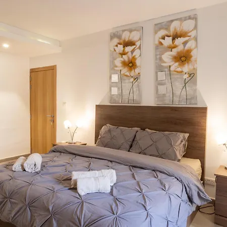 Seafront 3 Bedroom Vittoriosa