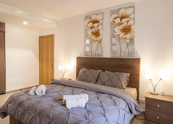 Seafront 3 Bedroom Birgu