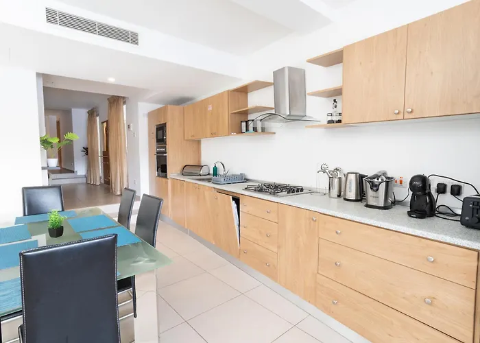 Seafront 3 Bedroom Appartement Birgu